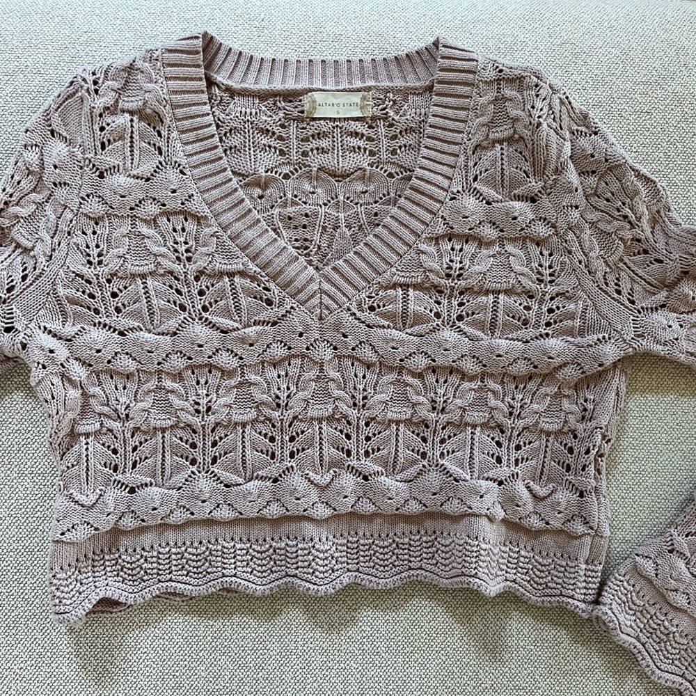 ALTAR'D STATE LAVENDER LIGHTWEIGHT SWEATER